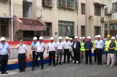 龍里縣劉縣長(cháng)為舊城電梯加裝工程致辭